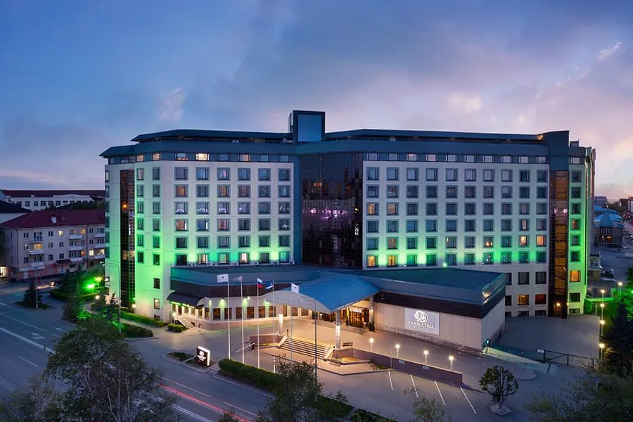 Отель DoubleTree by Hilton в Тюмени